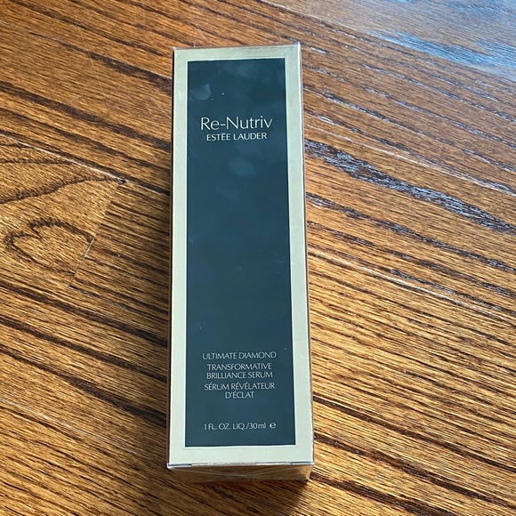 NEW Estée Lauder Renutriv Diamond Serum